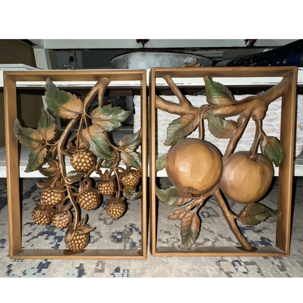 Lot of 2 1966 Vintage Syroco Wood Hanging Wall Plaques 11.5" x 8.5” Apple Cherry